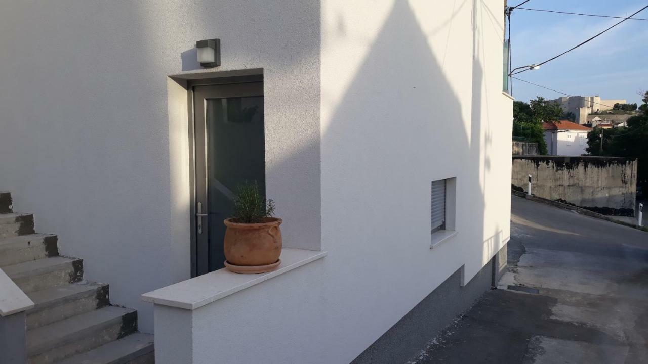 Viola Apartment & Free Parking Sibenik Luaran gambar